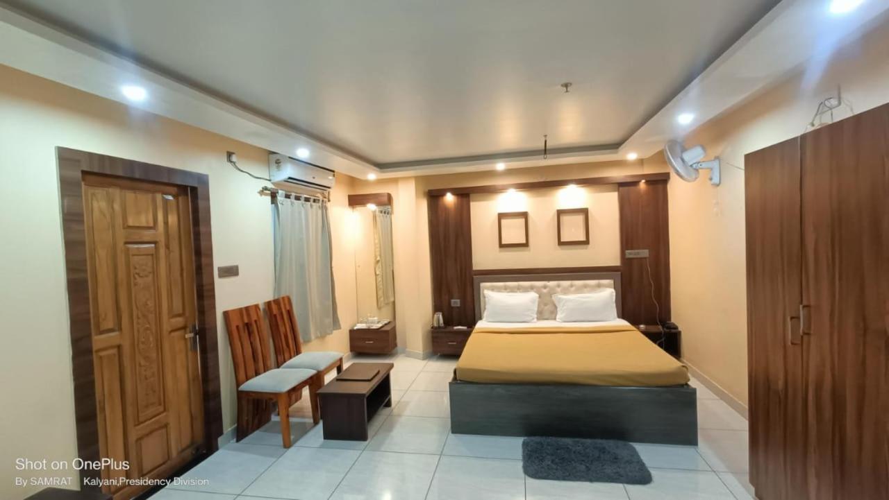 Hotel Trisplanet Kalyani Exterior foto