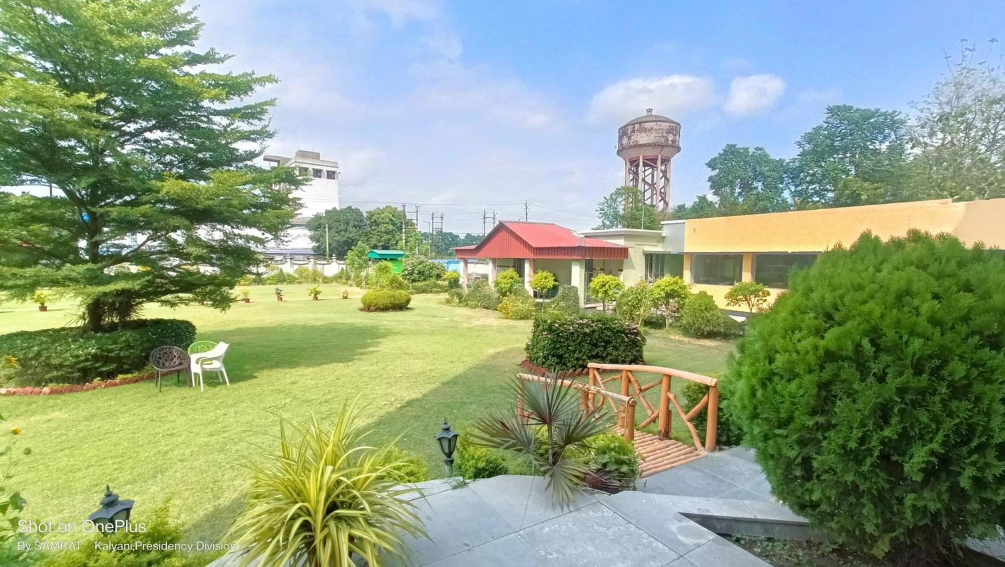 Hotel Trisplanet Kalyani Exterior foto